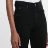 Julia stretchjeans i vasket svart Julia stretchjeans i vasket svart