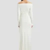 Off-shoulder-kjole i elfenben