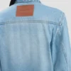 Truckerjakke i denim i tradisjonell blå